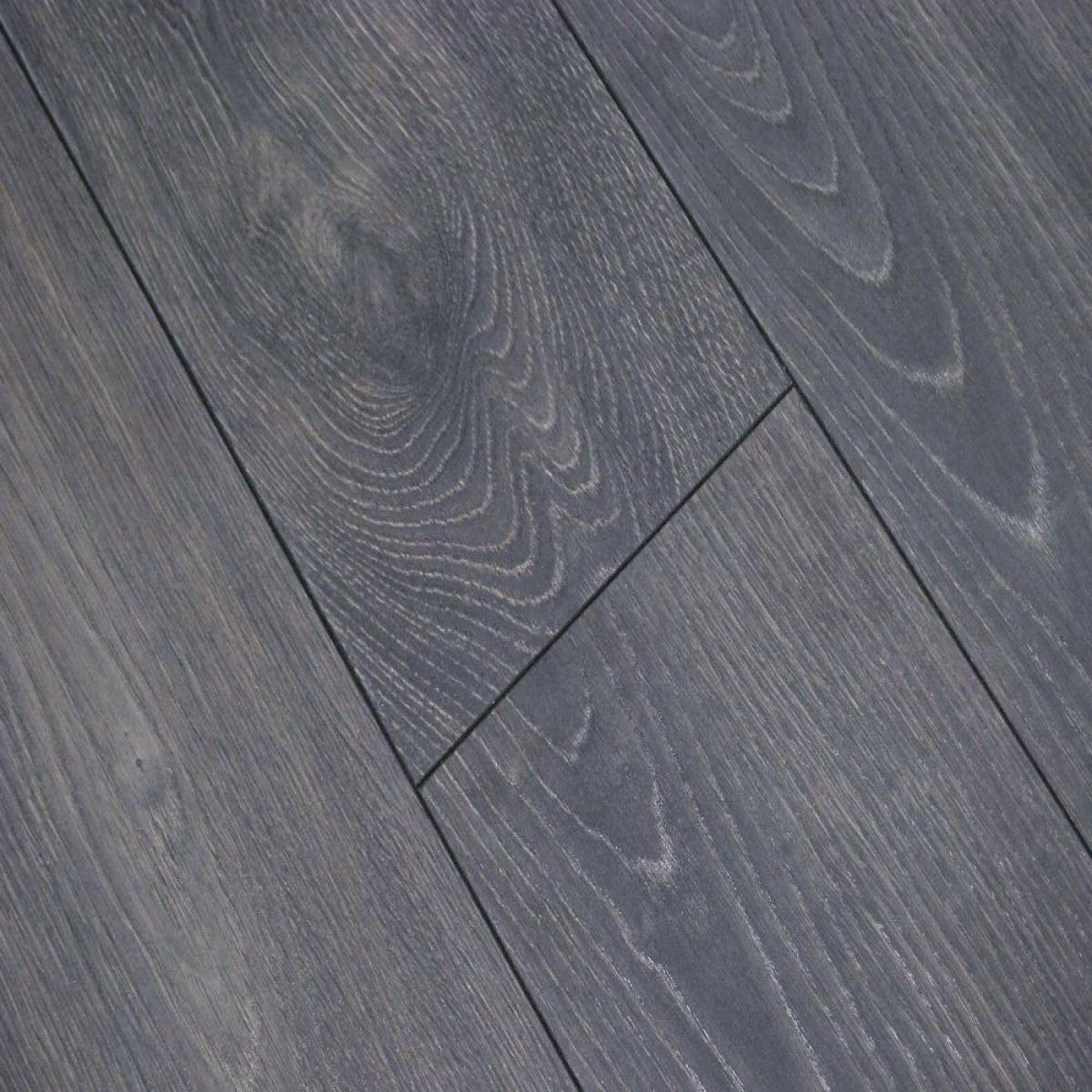 Kronoswiss Arosa Oak 12mm V Groove, Ac5 Rated Laminate Flooring