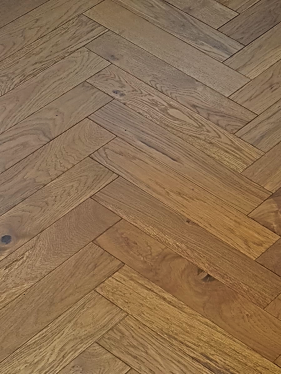 Herringbone Brushed UV Lacquered Golden Oak 15mm Engineered Wood Parquet Flooring